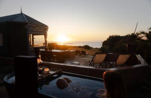 Waitpinga Apartment | Luxury Couples Hideaway by the Sea