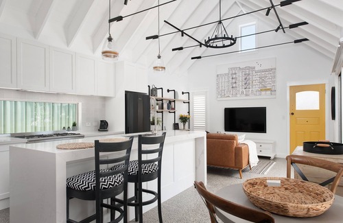 Salamander Bay House | Luxury Couples Retreat with Heated Private Pool in Salamander Bay