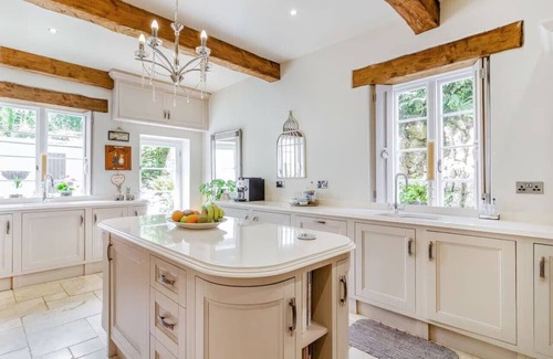 Cowbridge House | Luxury Cowbridge Manor House with outdoor swimming pool