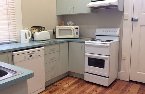 Glenelg Apartment | Luxury, Downstairs Grandview House Apartment. Opposite Colley Reserve & beach.