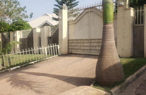 Bukuru House | Luxury family home very ideal for family vacation, short or long-term stay in Jos, Nigeria