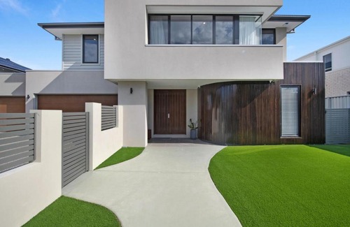 Gold Coast House | Luxury Family Retreat in Hope Island