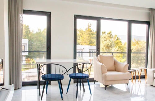Milas House | Luxury Flat in a Complex 1 min to Marina in Milas