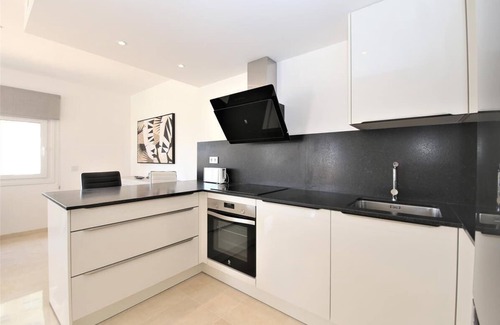 Estepona Apartment | Luxury front line apartment in the port, Front line Estepona marina close to beach and bars