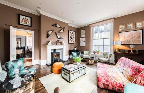 Harleston House | Luxury Georgian House With Sauna Sleeps 19-23