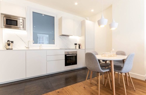 Abando Apartment | LUXURY GUGGENHEIM FLAT