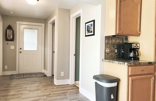 Shelbyville House | Luxury Gun Lake 4 Bed 2 Bath Home W/paddleboards/kayaks, Free Wi-fi