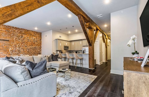 Central Business District Condo | 🎷Luxury Historic Downtown Location LG Private Balcony | The Armstrong 🎷