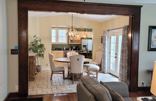 Knoxville House | Luxury Historic North Hills - 3 minutes from Downtown & UT