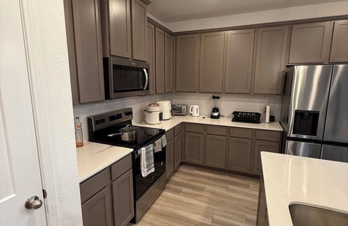 Elmo House | Luxury Home in Crandall – Near Forney & 30 Mins to Dallas