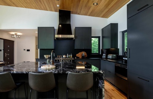 Balsam Grove House | Luxury Home - The Retreat House