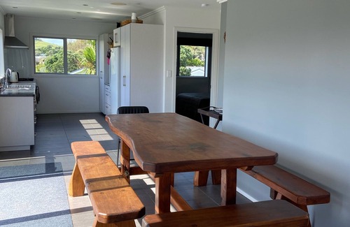 Bowentown House | Luxury Home with the Beach Across the Road