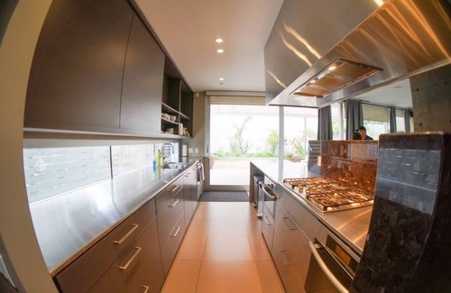 Fraserview House | Luxury House with River view