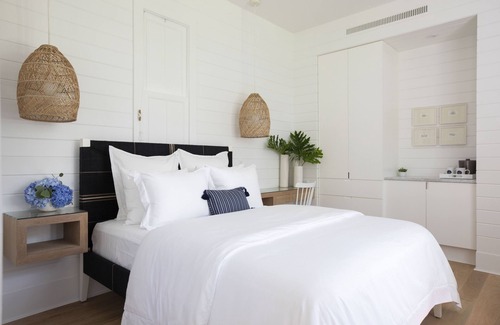 Seaside Hotel | Luxury in Seaside! Just Steps to Beach, Downtown, & Very Private + 2 Bikes