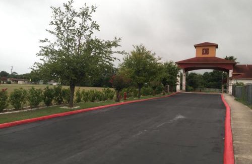 Lackland Terrace Hotel | Luxury Inn and Suites Seaworld