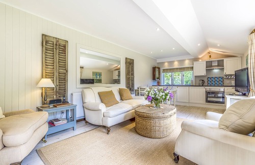 Cowden Cottage | Luxury interior designed two bed cottage in peaceful location overlooking ponds