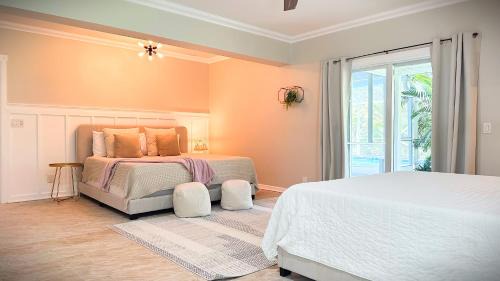 Jupiter Farms House | Luxury Jupiter Farm Getaway Pool, BBQ, Game Shed