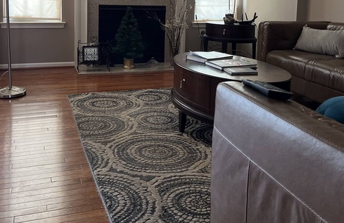 Parker Ford House | Luxury King Of Prussia Oasis