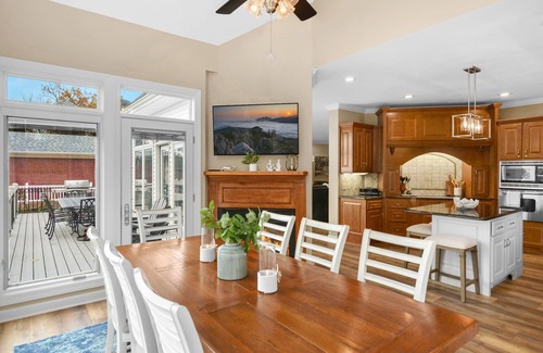 Lutts House | Luxury Lake Home with Million Dollar Views!