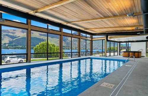 Wanaka Apartment | Luxury Lake View