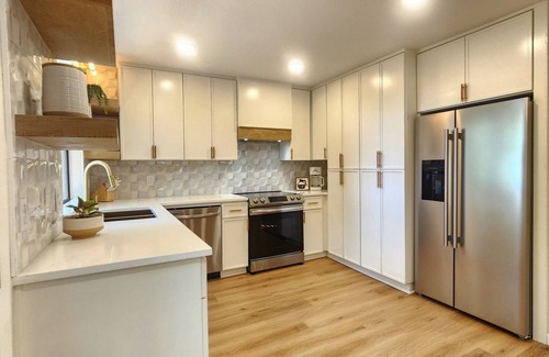 Denison Villa | Luxury Lake View Villa Near Eisenhower State Park