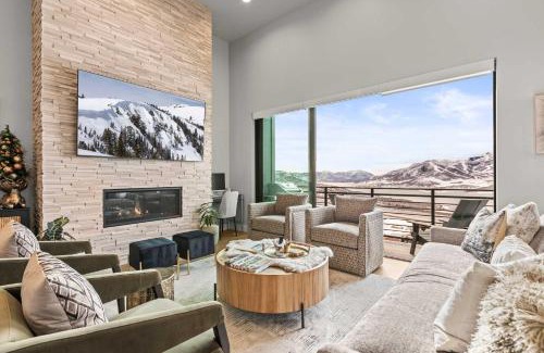 Hideout House | Luxury Lakeview Retreat A Jordanelle Gem in Hideout, Utah