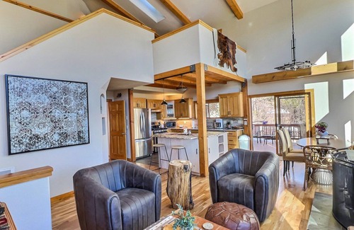 Hermosa House | Luxury Lodge ✨Close to Ski Hill & Durango 🏔️ Hot Tub with Mountain Views