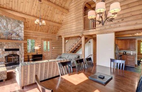Labelle House | Luxury lodge near Mont Tremblant
