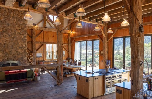 Howard Cabin | LUXURY LODGE ON THE ARKANSAS RIVER NEAR SALIDA COLORADO