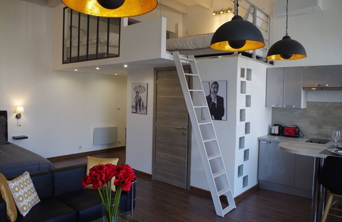 Cannes City Centre Apartment | Luxury loft 40 m2 Cannes/4 minutes walk from the Palais des Festivals