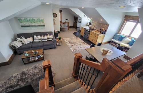 Midway House | LUXURY Loft on Multi-Million 4 acre Estate in charming, Swiss town