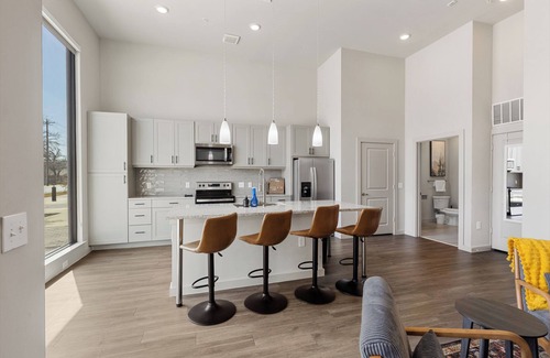 Windsor Park Apartment | Luxury Loft Style Apartment