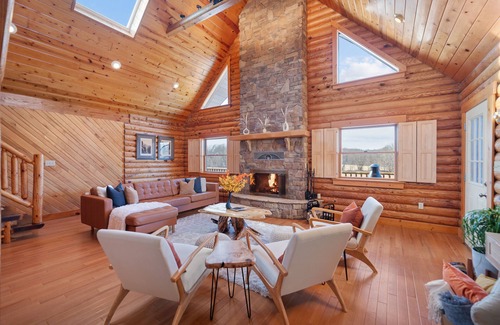 Markleton Cabin | Luxury Log House w/HotTub, Sauna, Game Room, Views, on 32 Acres, over 4,500sq.ft