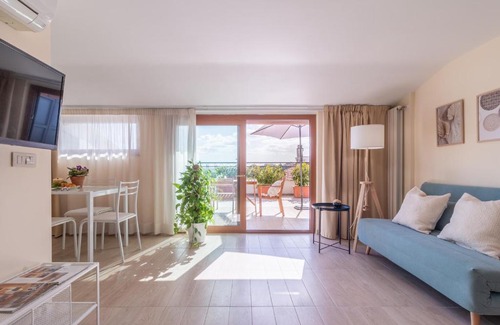 Monteverde Nuovo Apartment | Luxury Maison Dei Colli