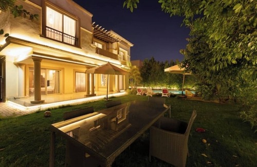 New Cairo Villa | Luxury Mansion with Pool and Jacuzzi in New Cairo