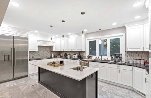 Hunting Valley House | Luxury meets nature in this breathtaking 5-bedroom country chateau