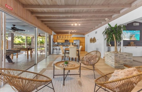 Pinecrest House | Luxury Miami Village w/Pool+Grill+MiniGolf