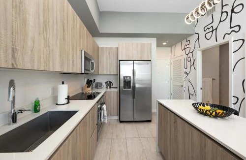 Northeast Miami Apartment | Luxury & Modern Condo in Design District with Pool