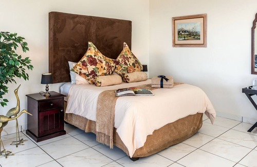Hibiscus Coast Other | Luxury Modern Farm House B&B -Golf, Farm Tour, mountain biking, Fishing, Beach