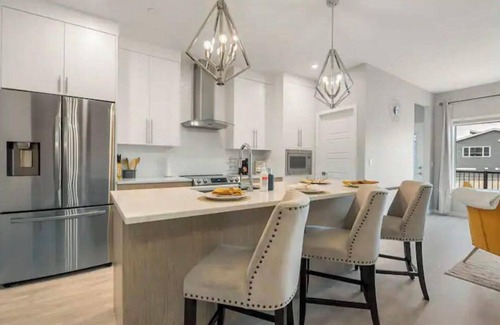 Calgary House | Luxury Modern Home - Livingstone