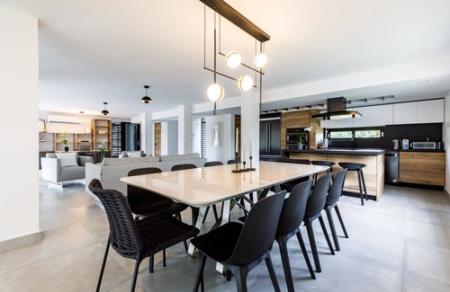 Pitahaya House | Luxury Modern Luquillo Beach Villa