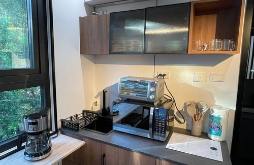 Tarzana House | Luxury Modern Tiny House - 1 BD, 1 BA and Sofa