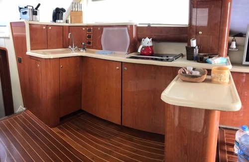 Gocek Boat Rental | Luxury Motor Yacht 6 pax capacity for Rent in Göcek, Fethiye | www.yachttogo.com