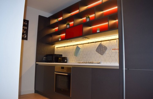 Docklands Apartment | Luxury New and Spacious 3 Bedroom, 2 Bathroom, Riverside Apt, Canary Wharf, E14