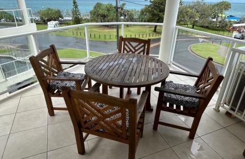 Bargara Apartment | Luxury Ocean Front Apartment at the Bargara Blue Resort