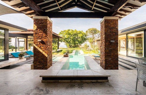 Umhlanga House | Luxury Ocean View family Villa