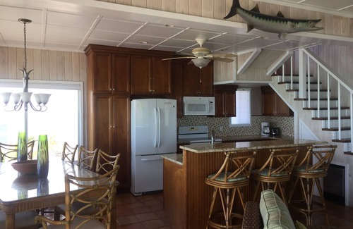 Cherokee House | Luxury Oceanfront with HOT TUB - BOAT, kayaks, paddleboards included -PARADISE!