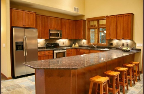 Three Lakes House | Luxury on the 3L chain sleeps 8+ at the Northernaire Resort's Premier Unit!
