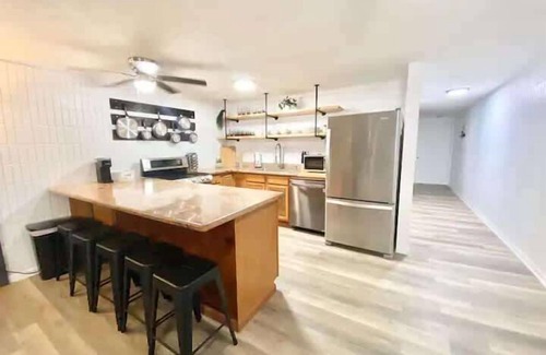 Punaluu Condo | Luxury One-Bedroom Apartment with Ocean View