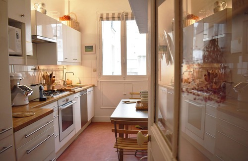 14th Arrondissement Apartment | Luxury Palace for 2 in Montparnasse
